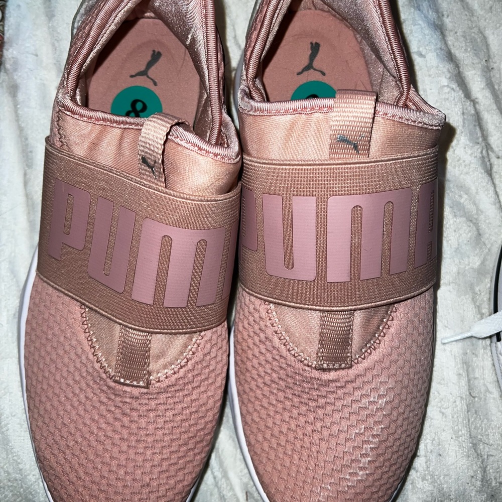 PUMA pink slip on tennis shoes - size 8 - NEW